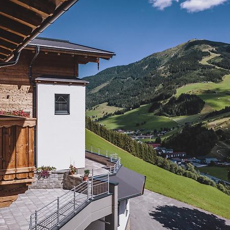 Lindlinghof Aparthotel Saalbach-Hinterglemm Exterior photo